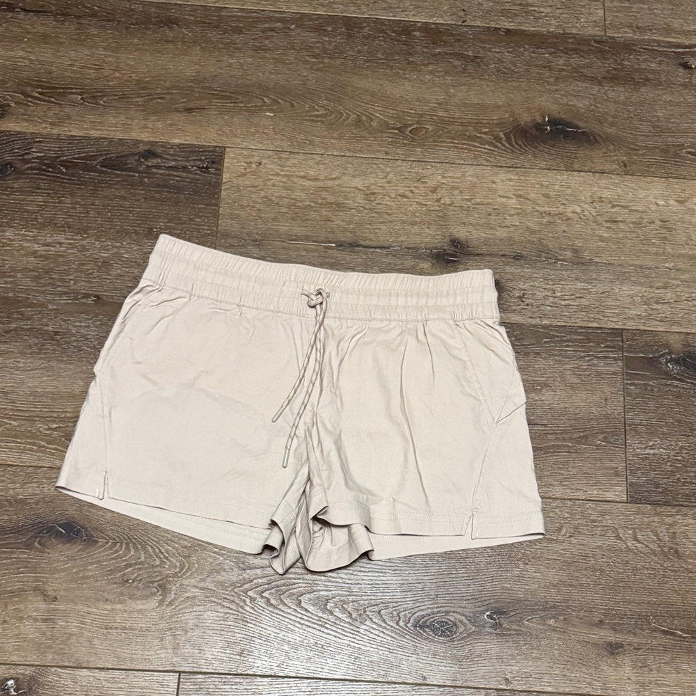 Avalanche khaki‎ shorts large
